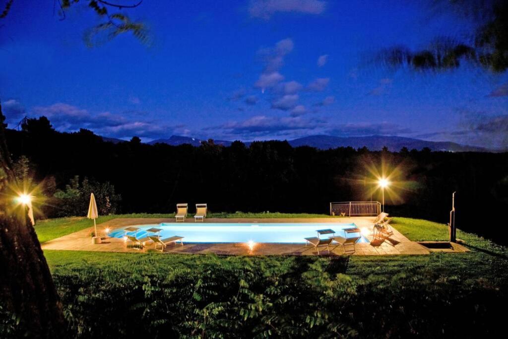 Villa Liz Tuscany, Private Pool, Hot Tub, Property Fenced, Pets Allowed Poppi Ngoại thất bức ảnh
