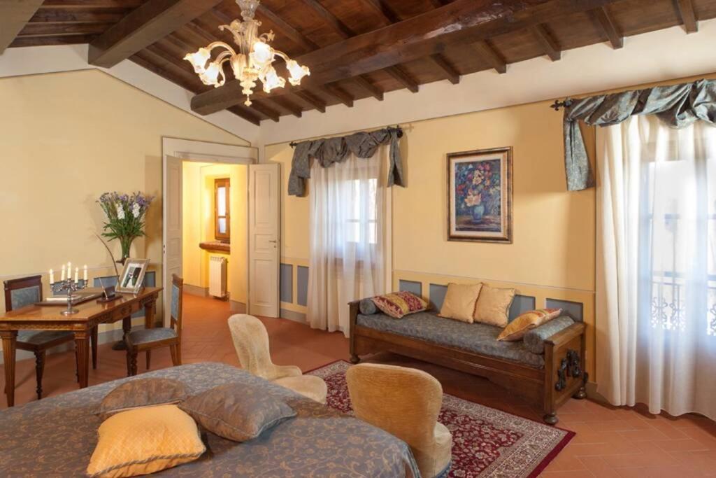 Villa Liz Tuscany, Private Pool, Hot Tub, Property Fenced, Pets Allowed Poppi Ngoại thất bức ảnh